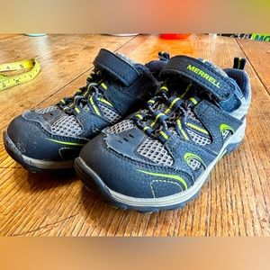 Kids Merrell size 10M shoes